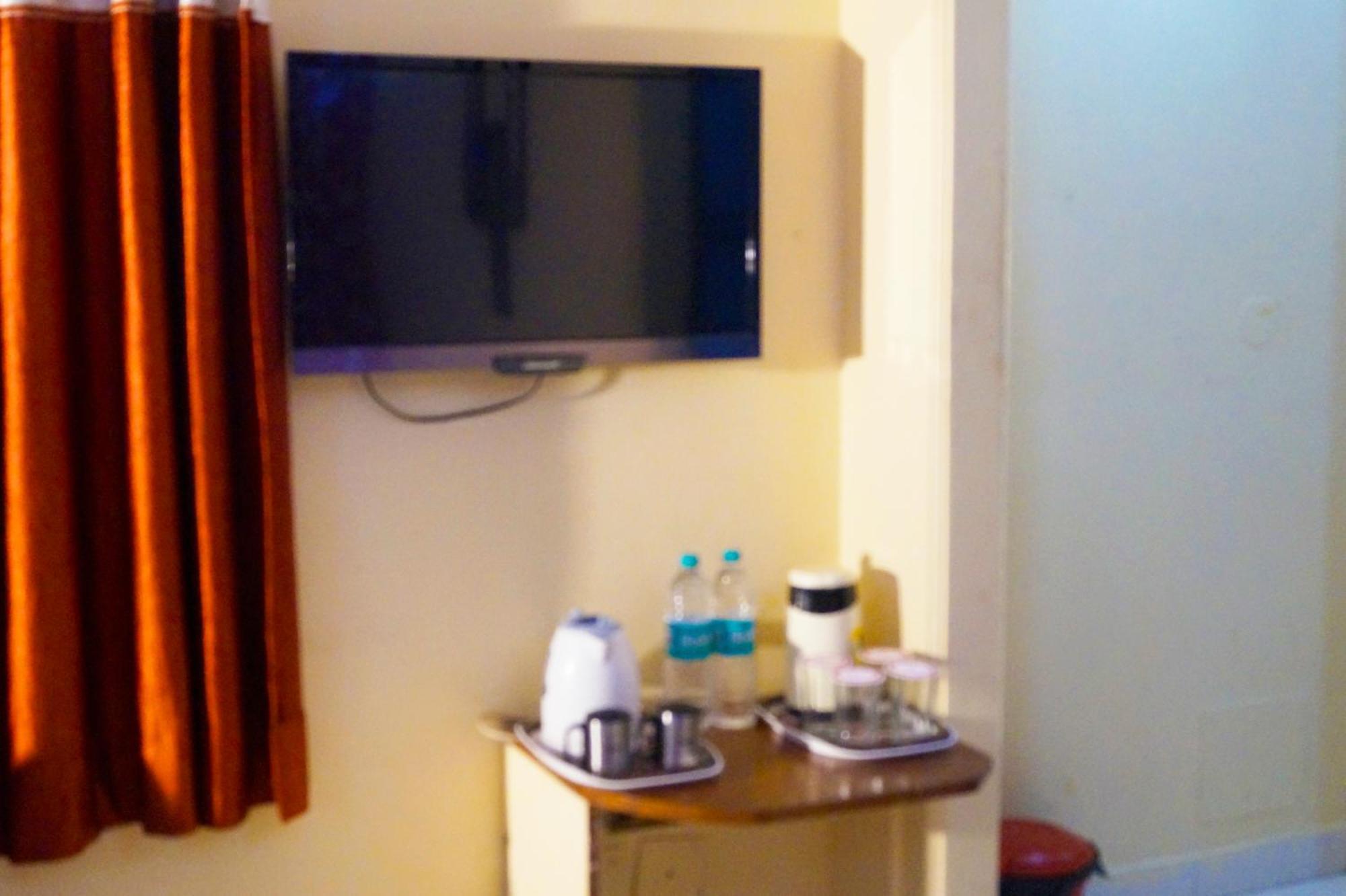 Hotel Maharaja Continental - New Delhi Exterior photo